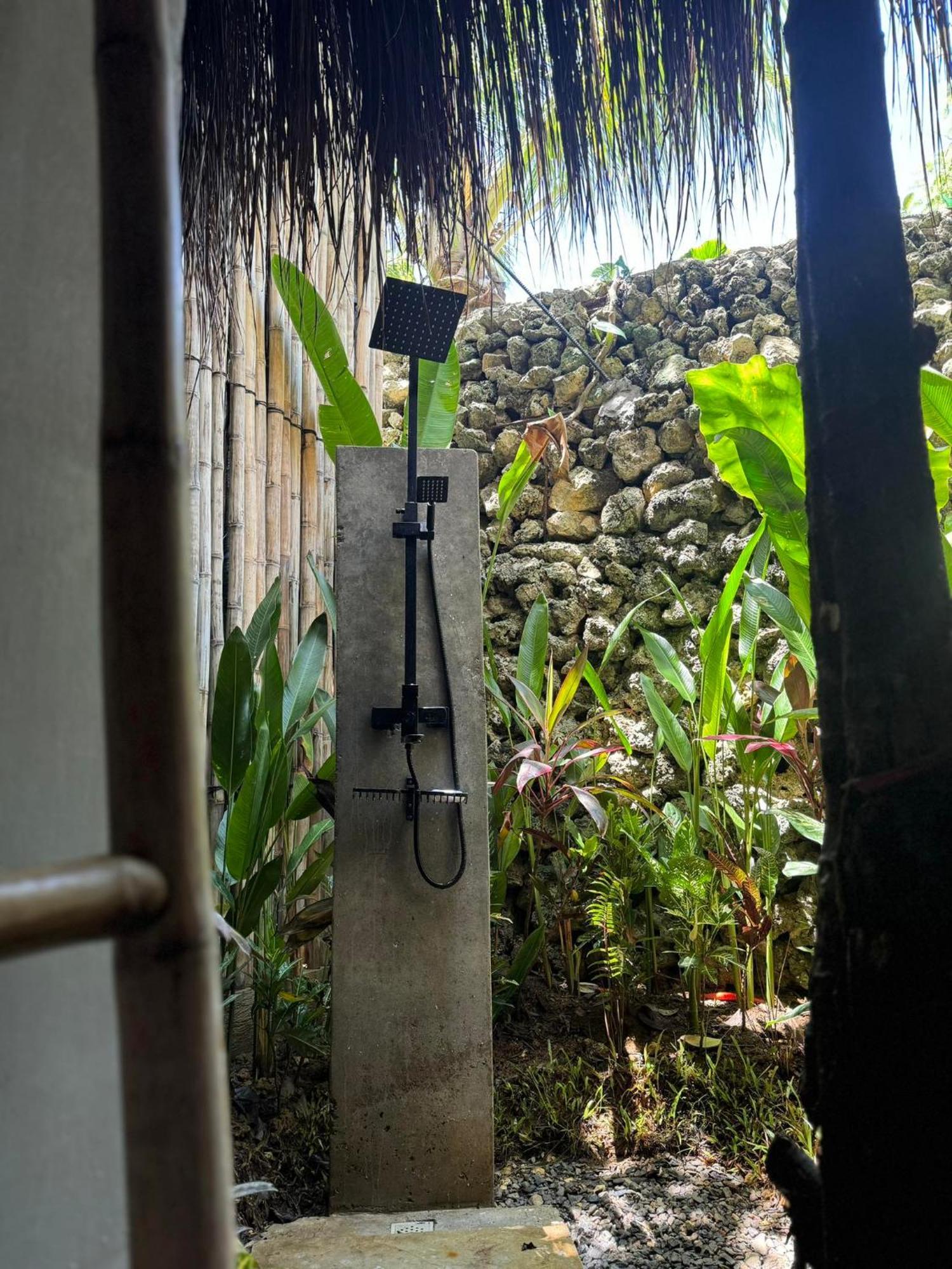 Хостел Casavia Siargao Catangnan Екстер'єр фото